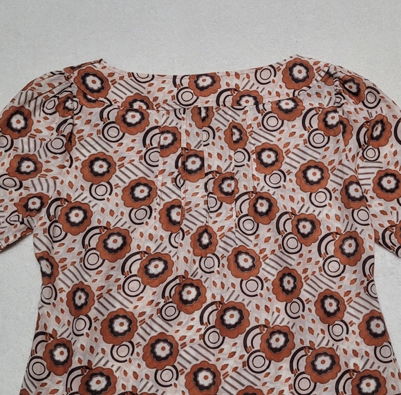 Banana Republic Retro Y2K Silk Brown Floral Boatneck Keyhole Cropped Blouse XS - Picture 6 of 10